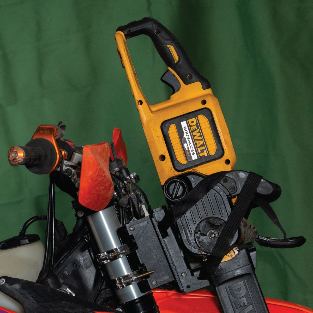 CHAINSAW MOUNT - Image 8